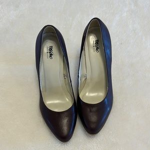 💖 Brown Heels Size 8